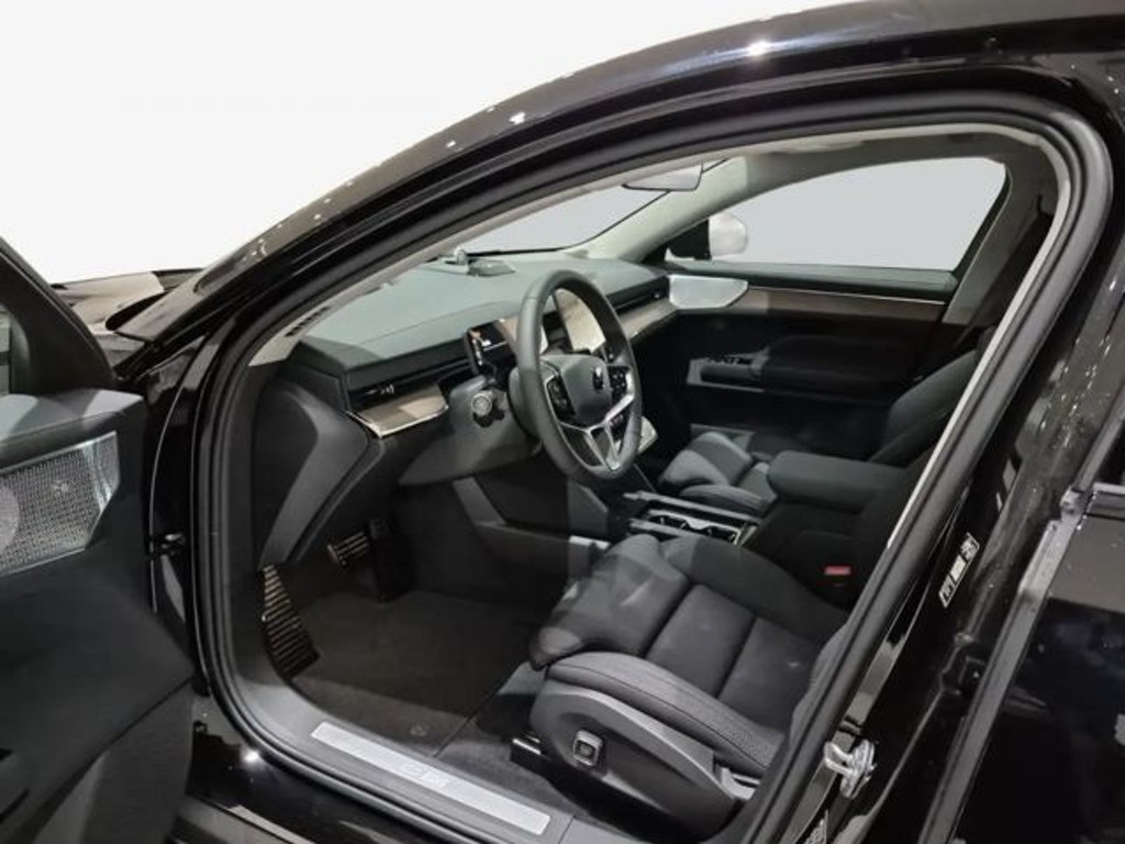 Volvo ES90