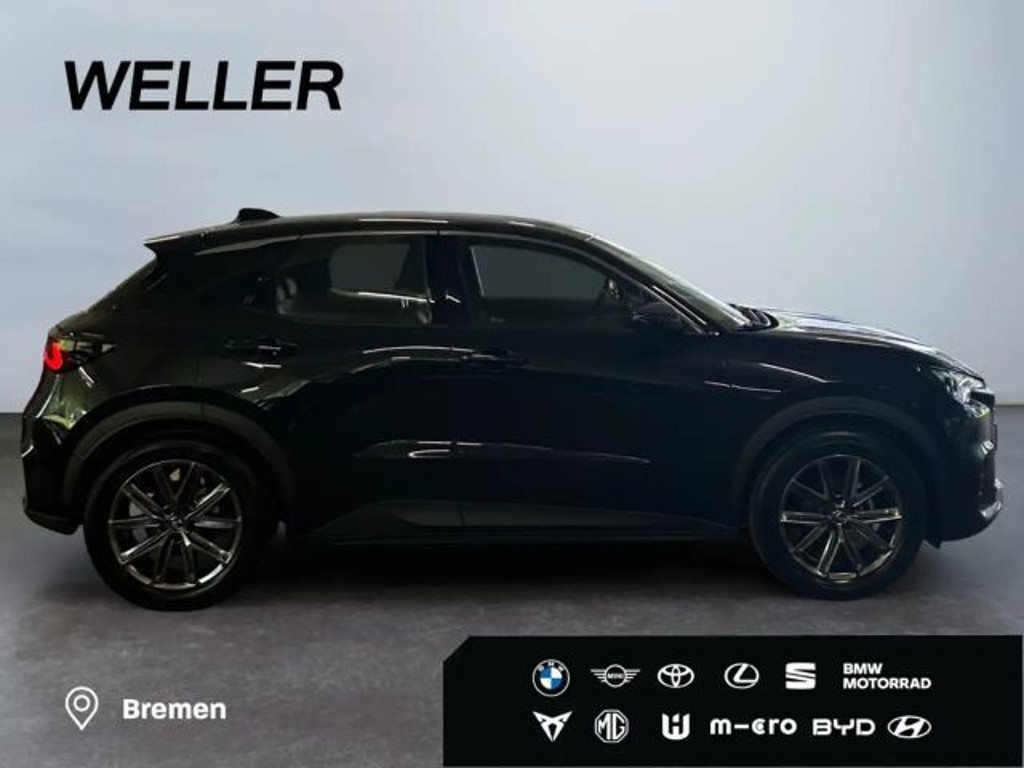 Lexus LBX