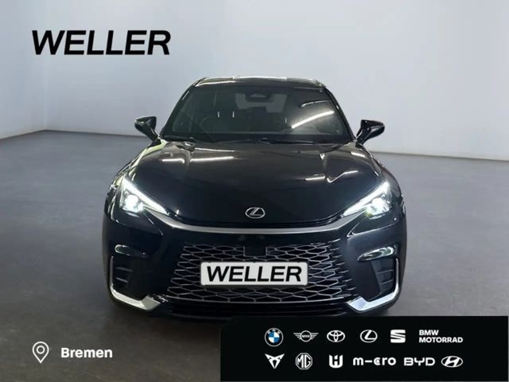 Lexus LBX