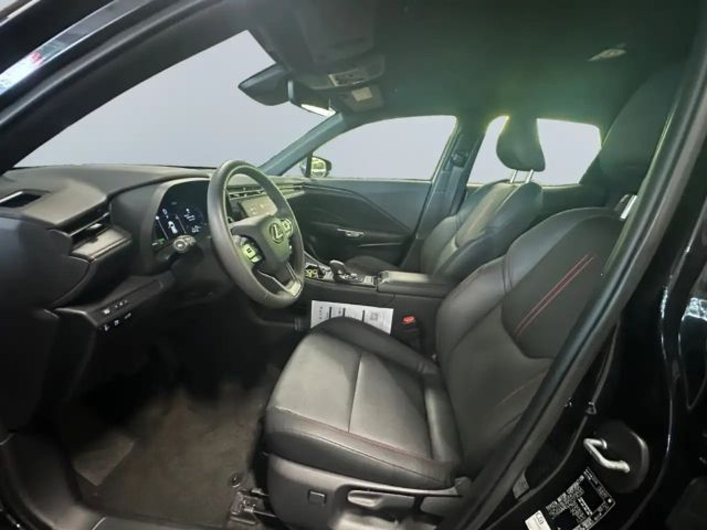 Lexus LBX