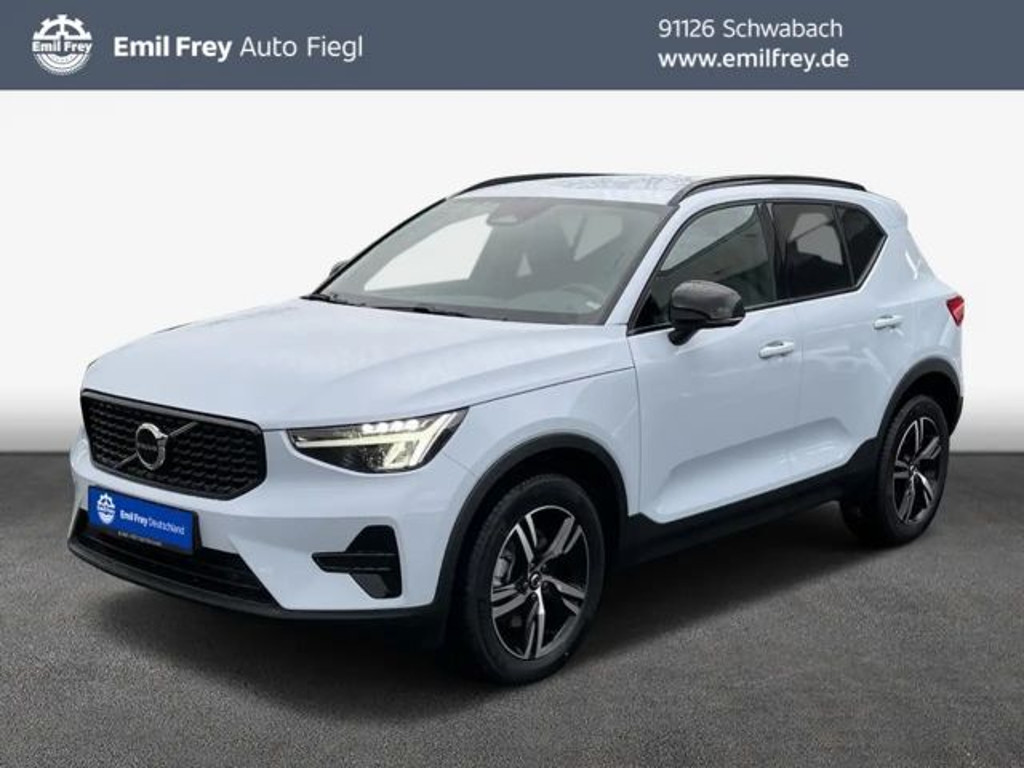 Volvo XC40 Plus Dark