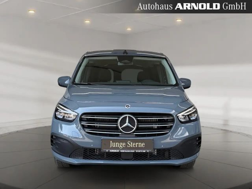 Mercedes-Benz T 180