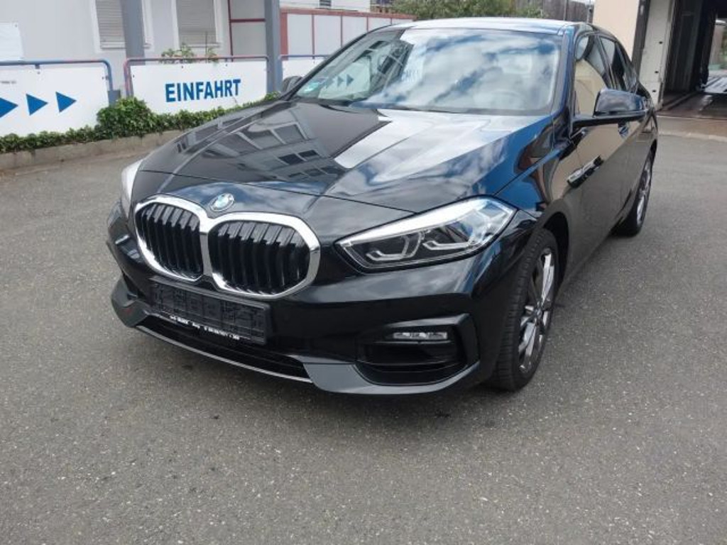 BMW 1 Serie 120 Sport Line Sedan 120i