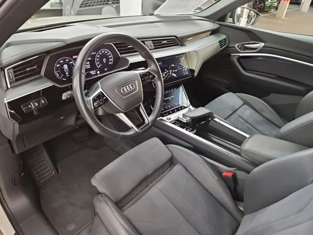 Audi Q8 e-tron