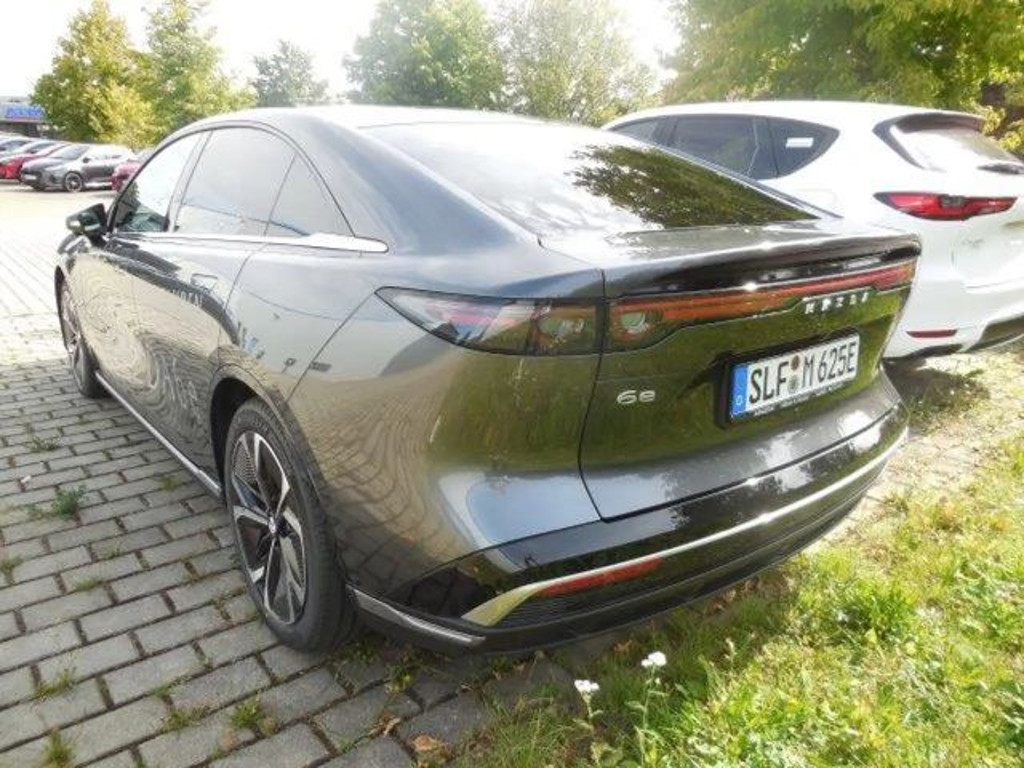 Mazda 6e