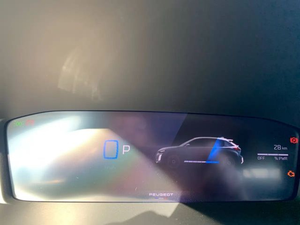 Peugeot e-208