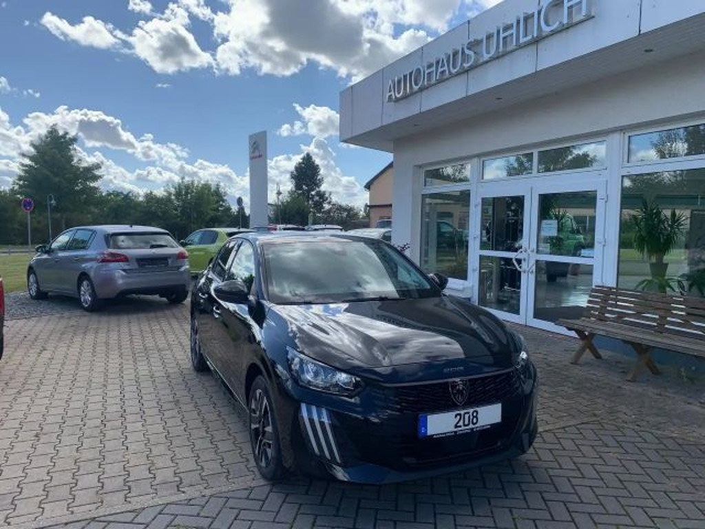 Peugeot e-208
