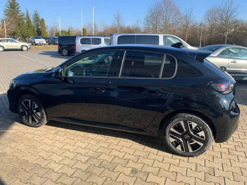 Peugeot e-208