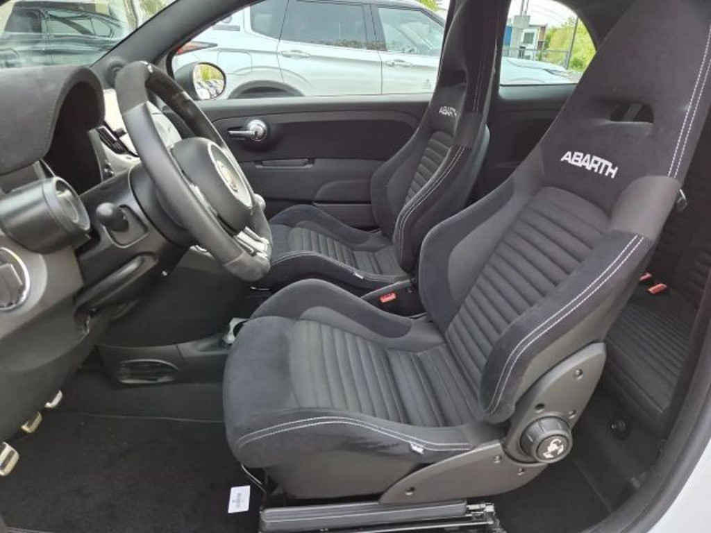 Abarth 695