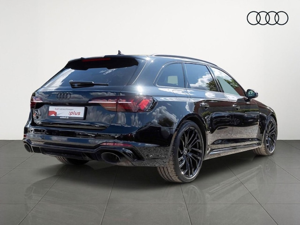 Audi RS4