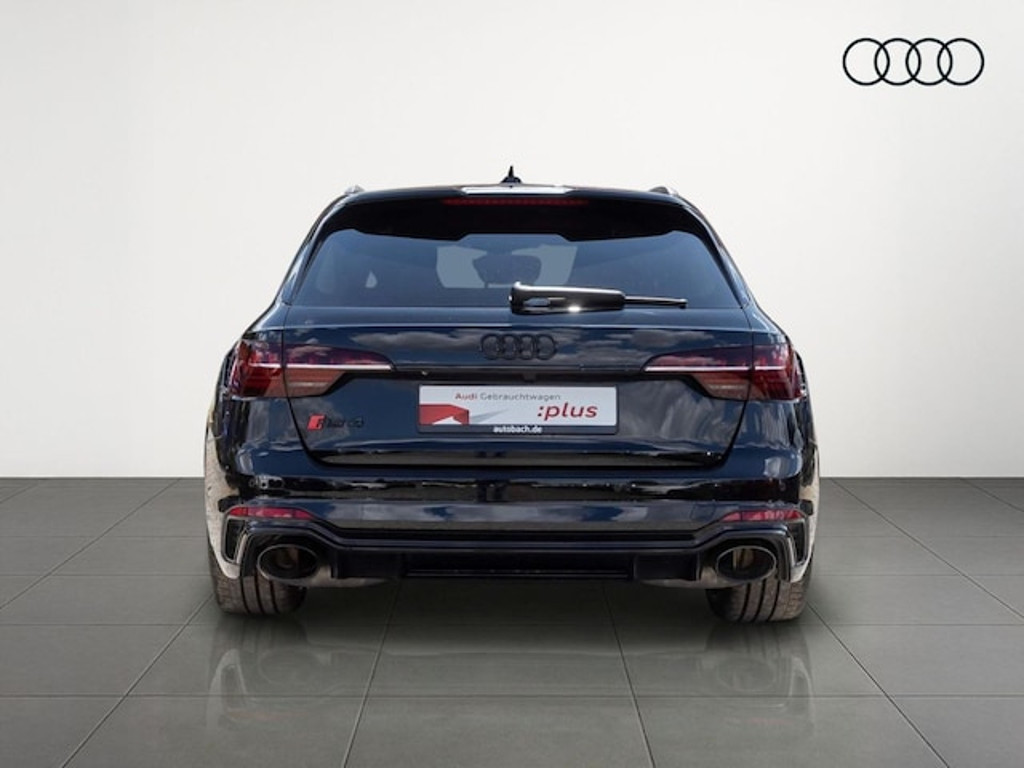 Audi RS4