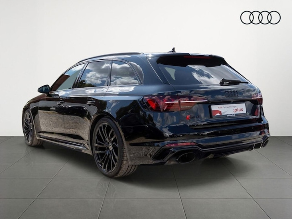Audi RS4