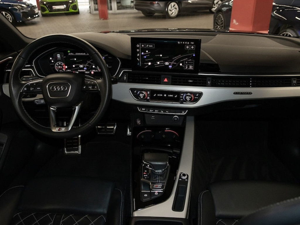 Audi S4