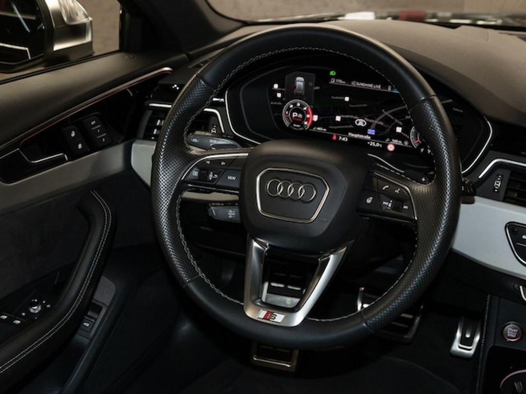 Audi S4
