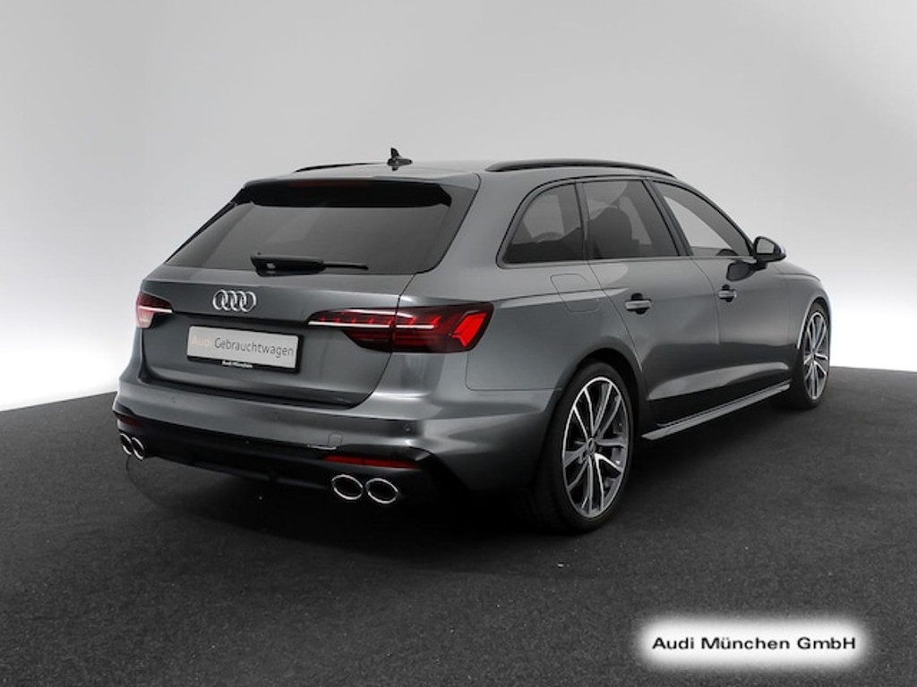Audi S4