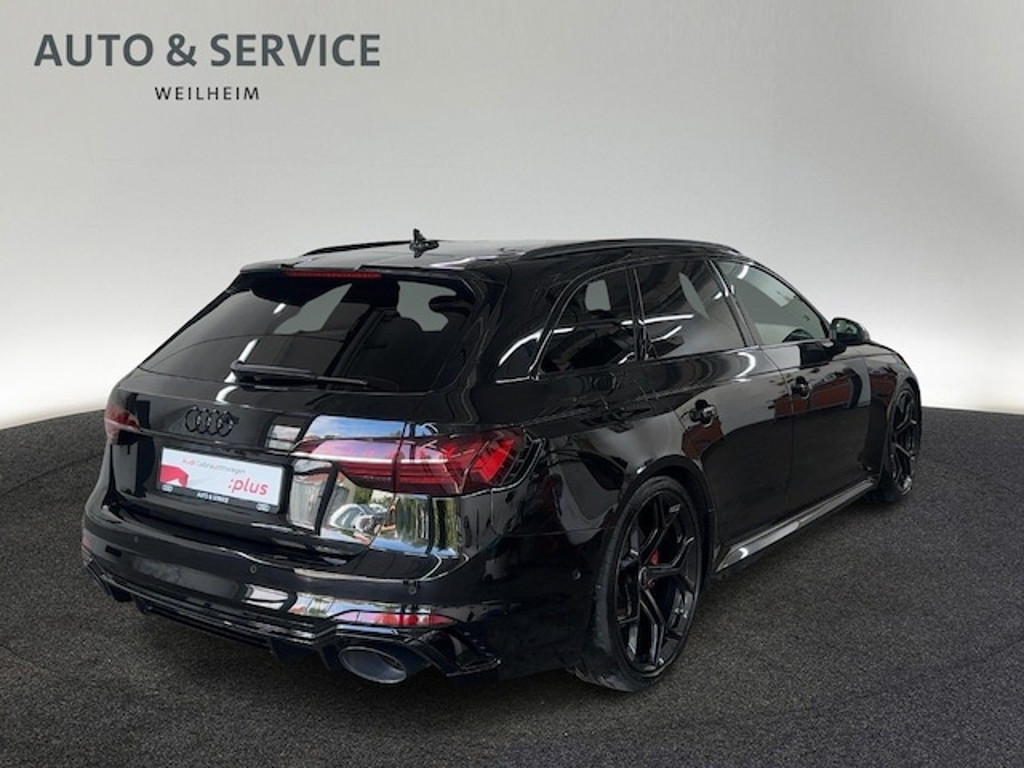 Audi RS4