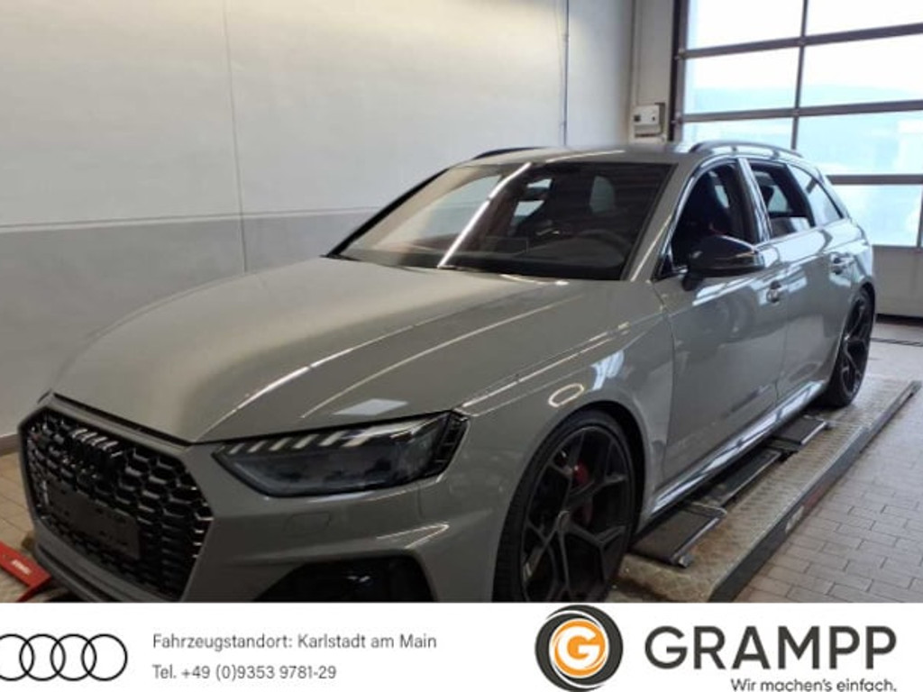 Audi RS4 Avant Quattro