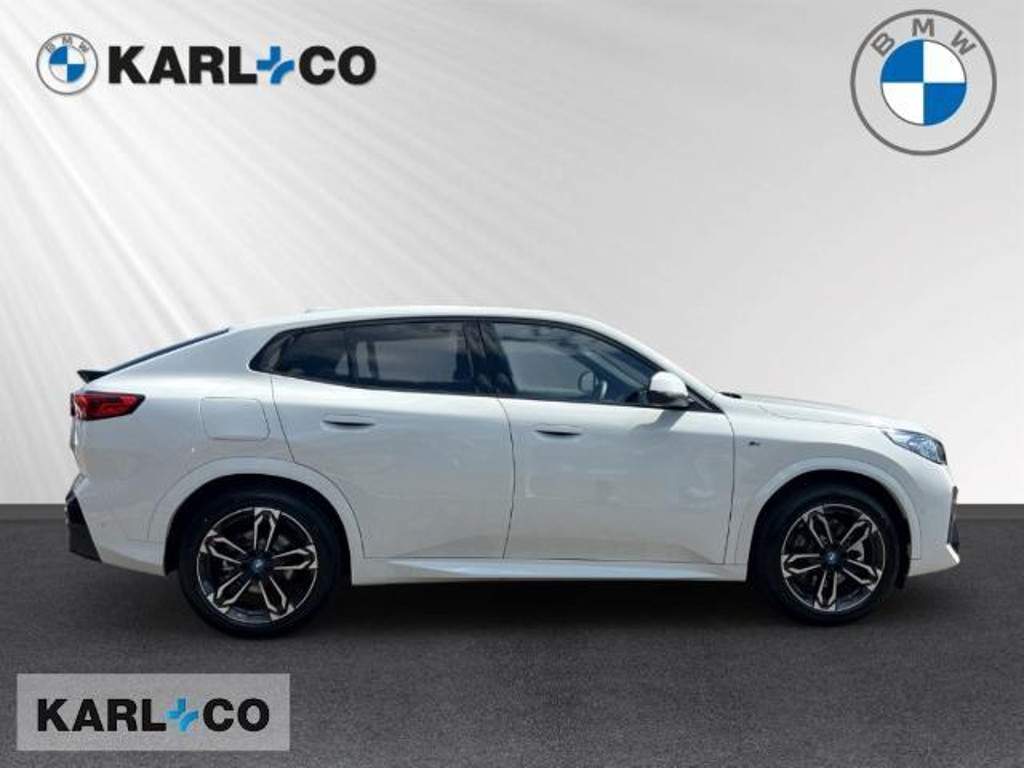 BMW iX2