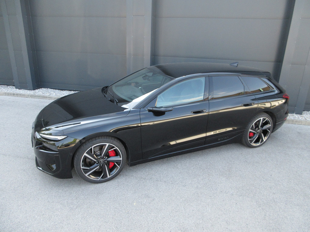 Audi S6 e-tron