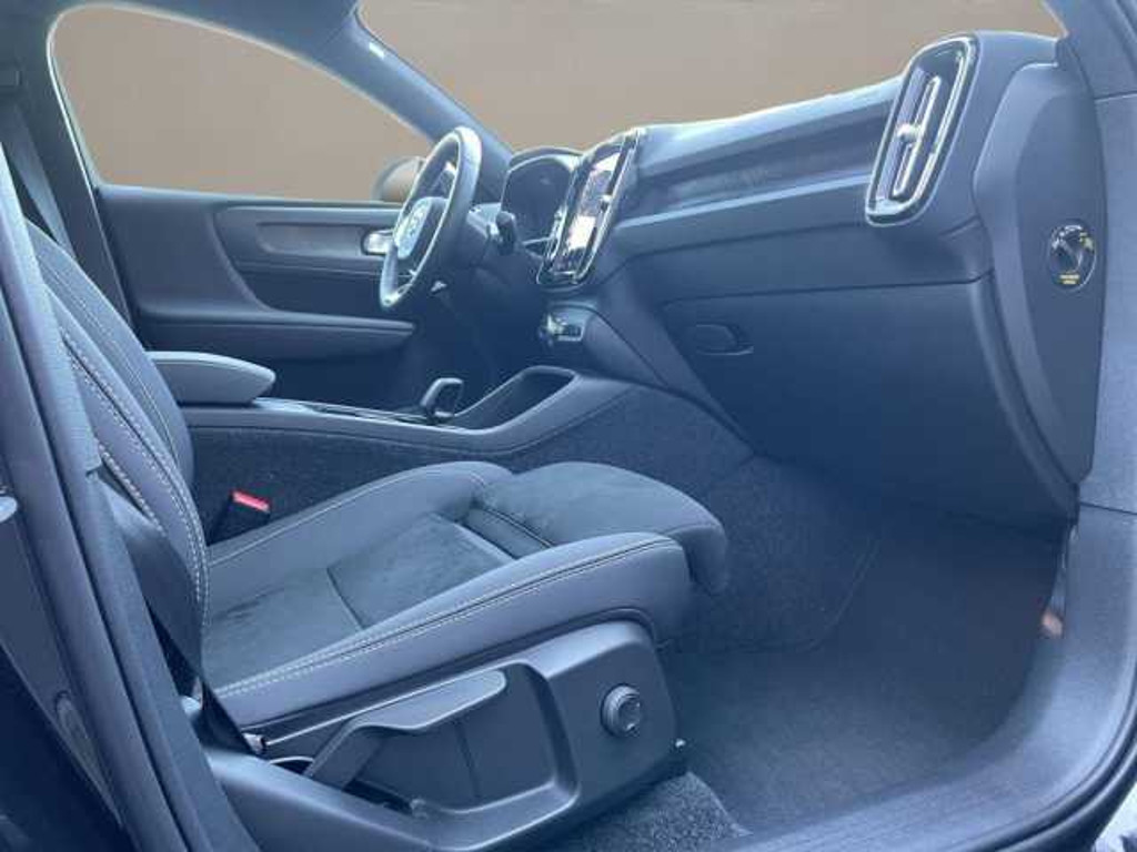 Volvo C40