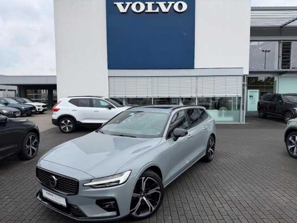 Volvo V60 Plus Dark
