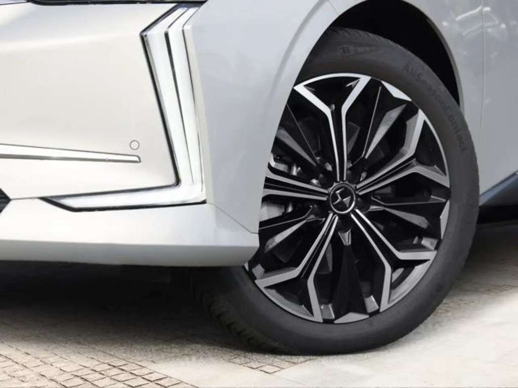 DS DS 4