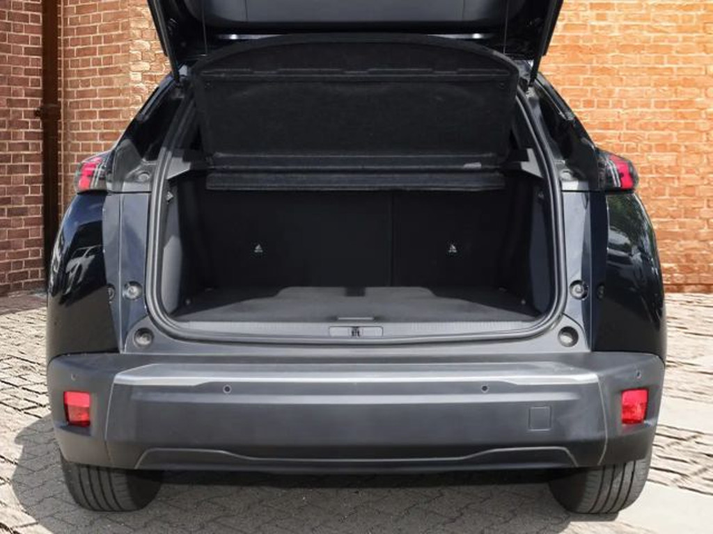 Peugeot e-2008