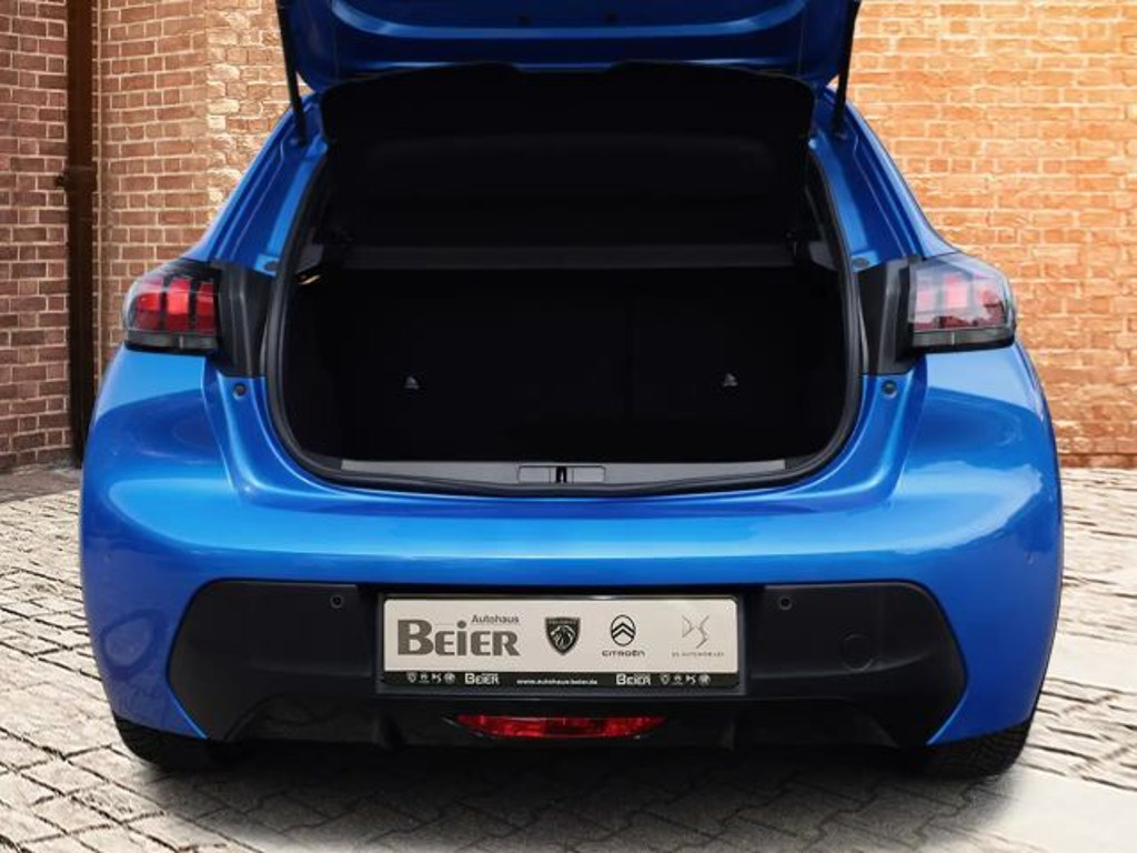 Peugeot e-208