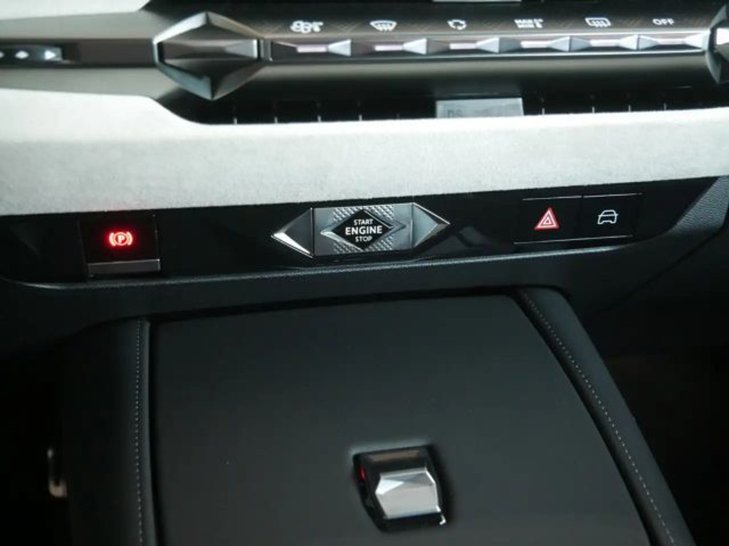 DS DS 4