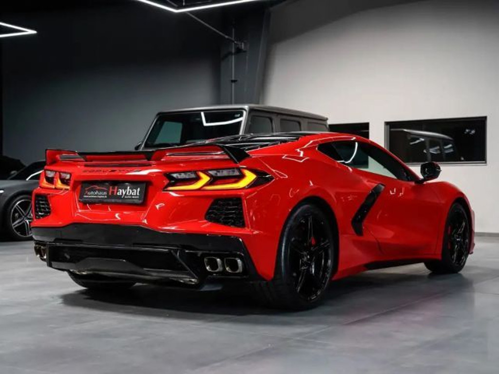 Corvette C8