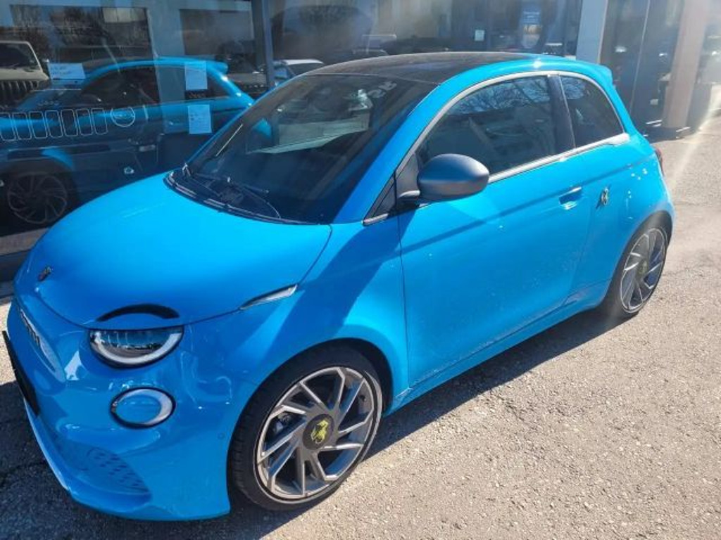 Abarth 500e Scorpionissima