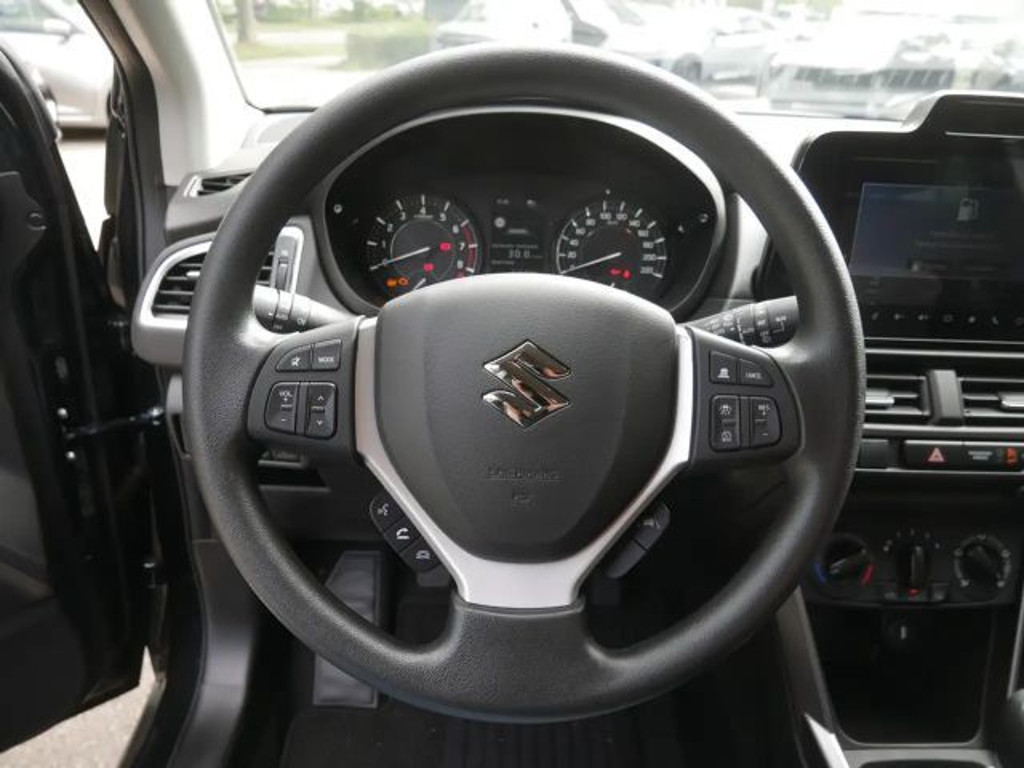 Suzuki S-Cross
