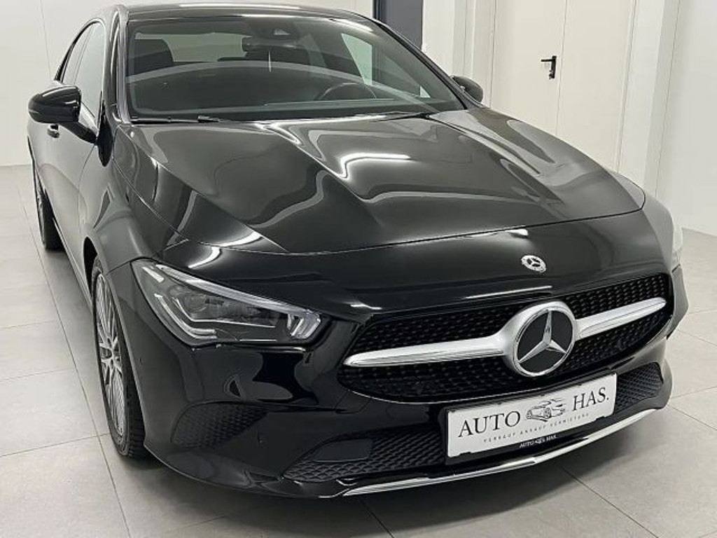 Mercedes-Benz CLA-Klasse CLA 180 Sedan
