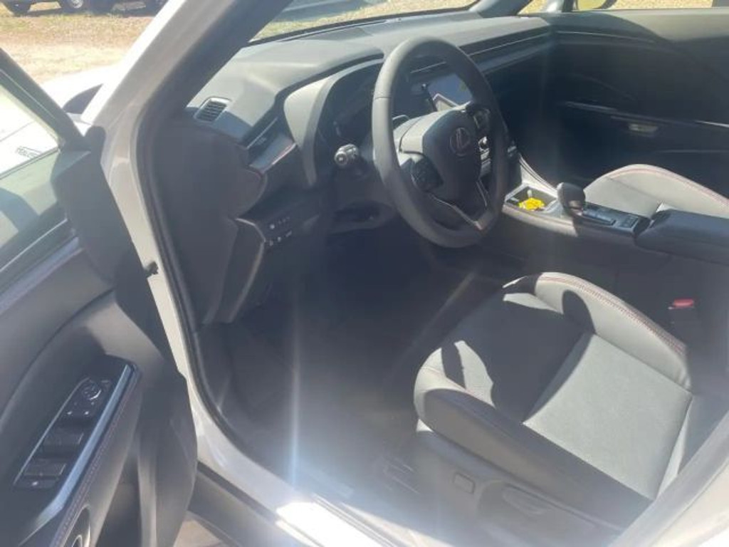 Lexus LBX