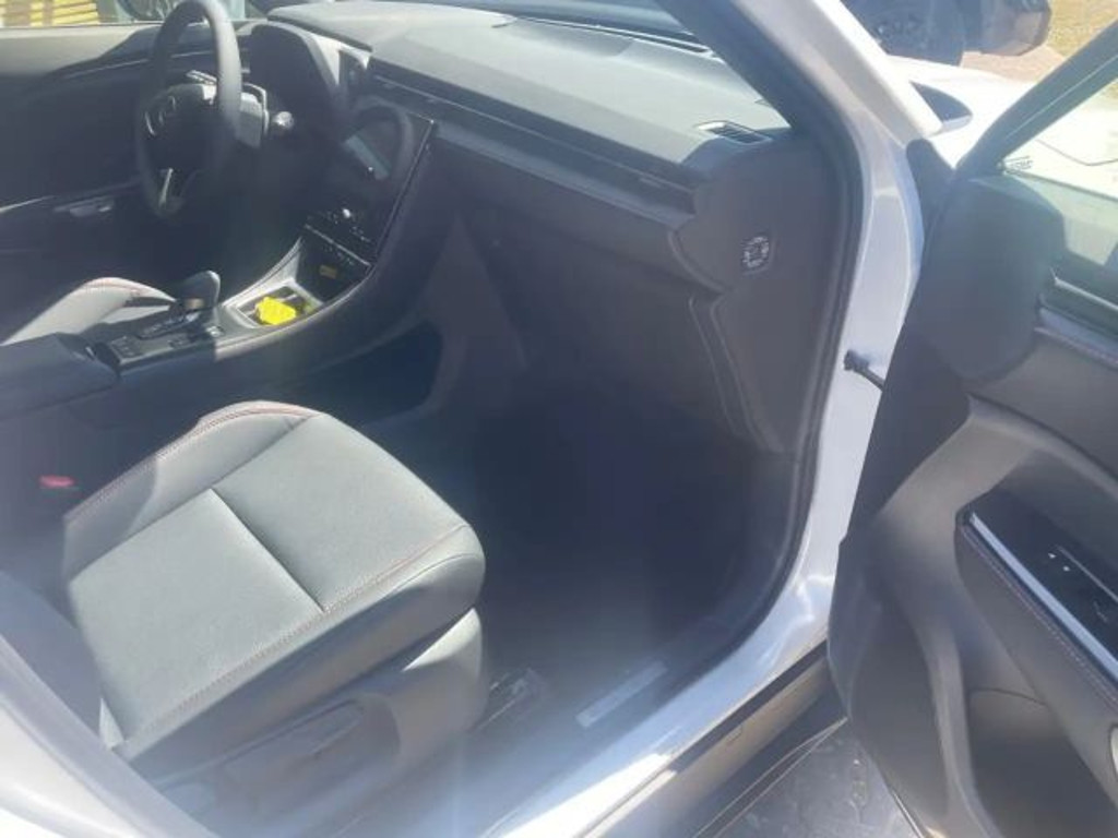 Lexus LBX