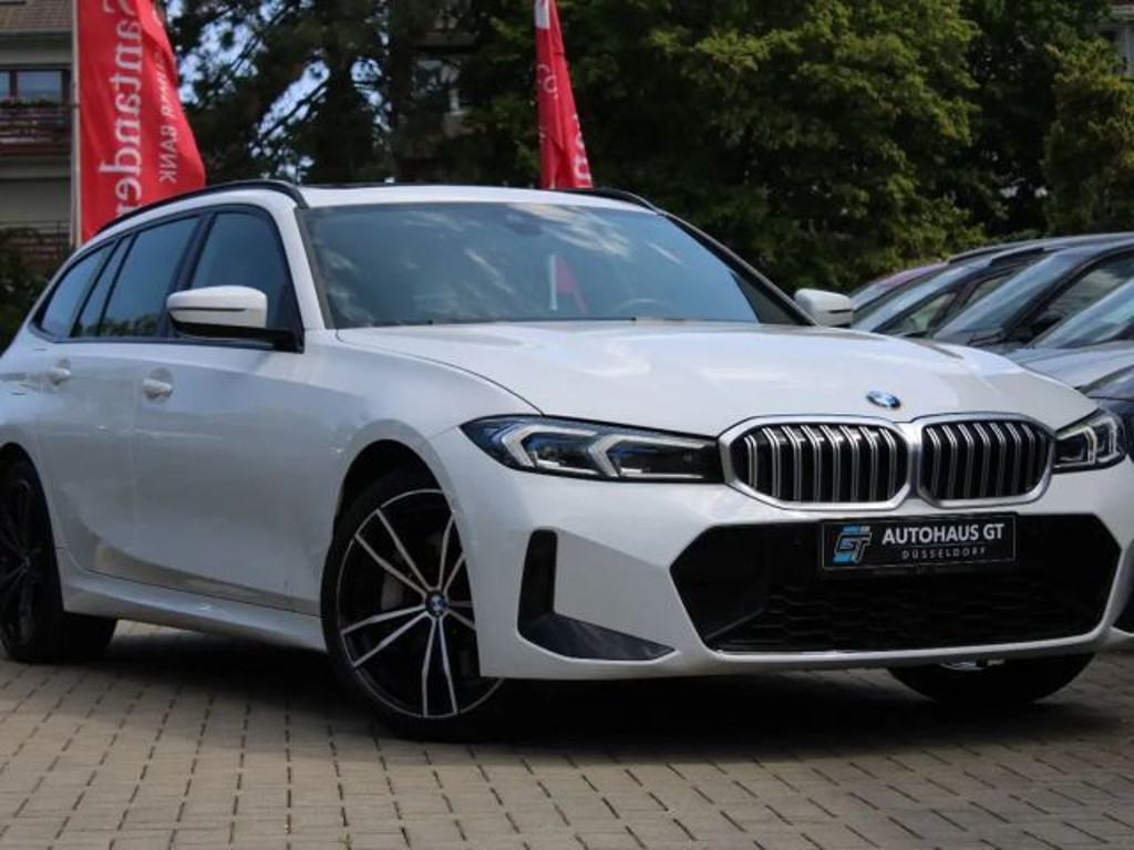 BMW 3 Serie 330 xDrive Touring 330i