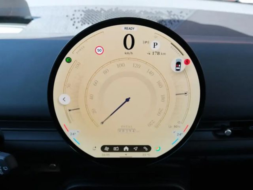Mini Aceman E
