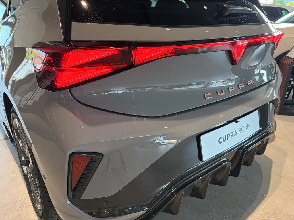 Cupra Born