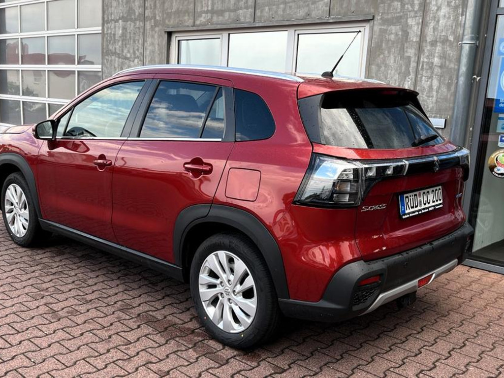 Suzuki S-Cross