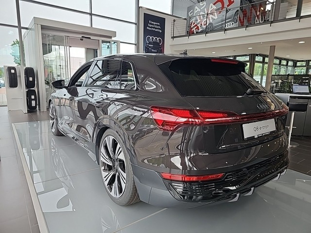 Audi Q8 e-tron