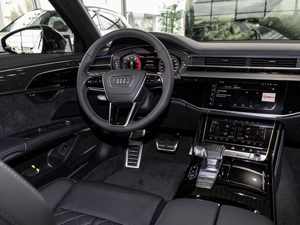 Audi S8