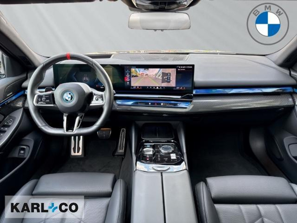 BMW i5