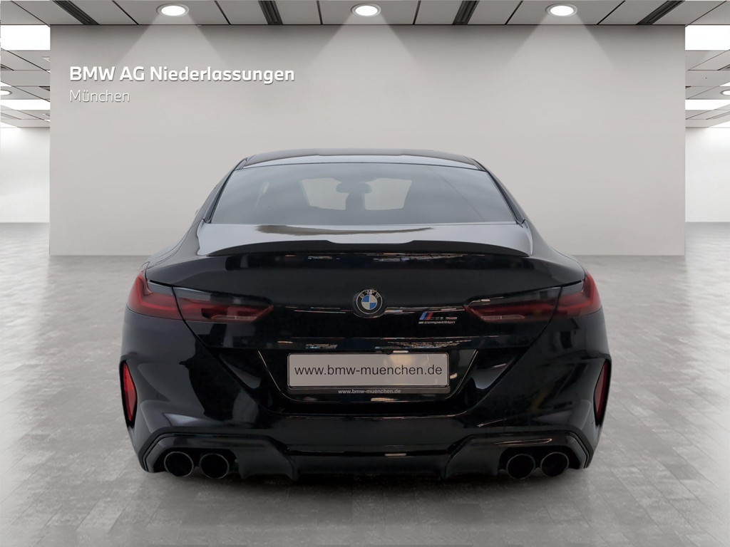 BMW M8