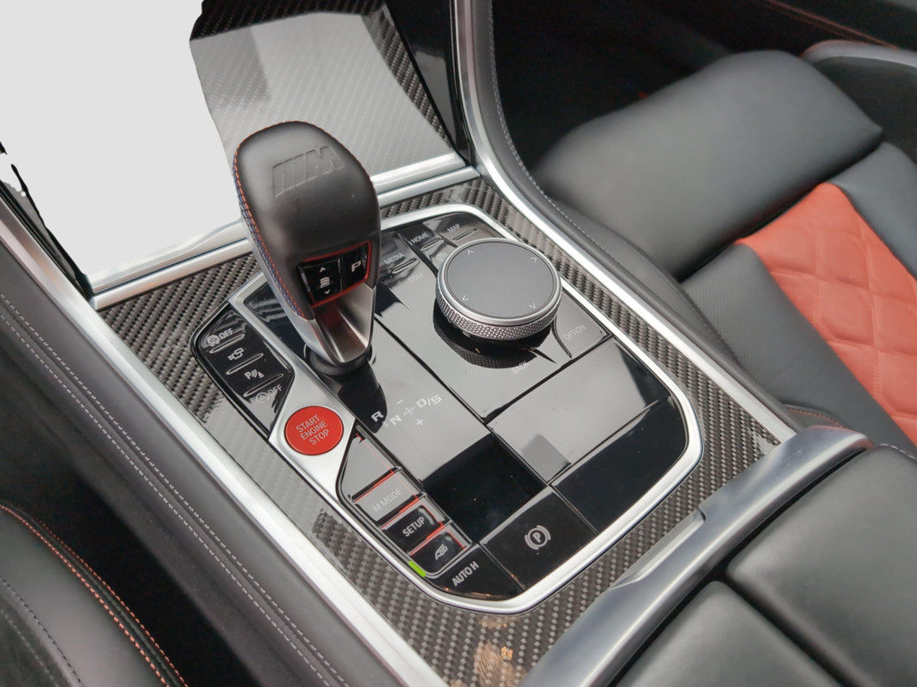 BMW M8