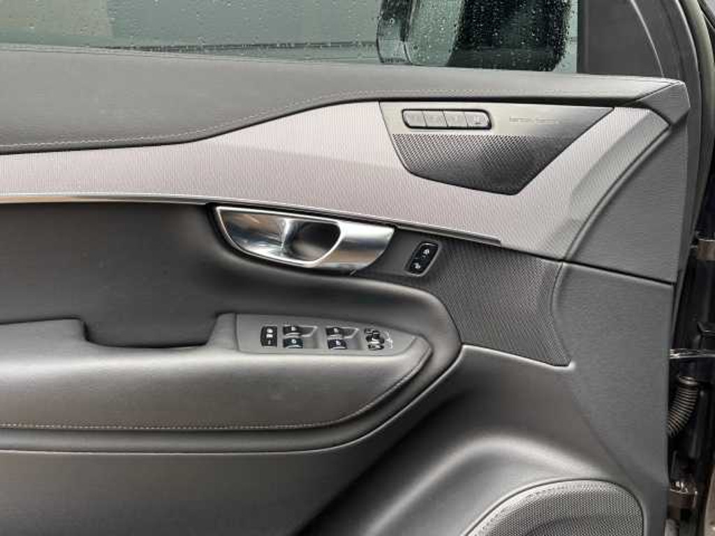 Volvo XC90 AWD Plus Dark