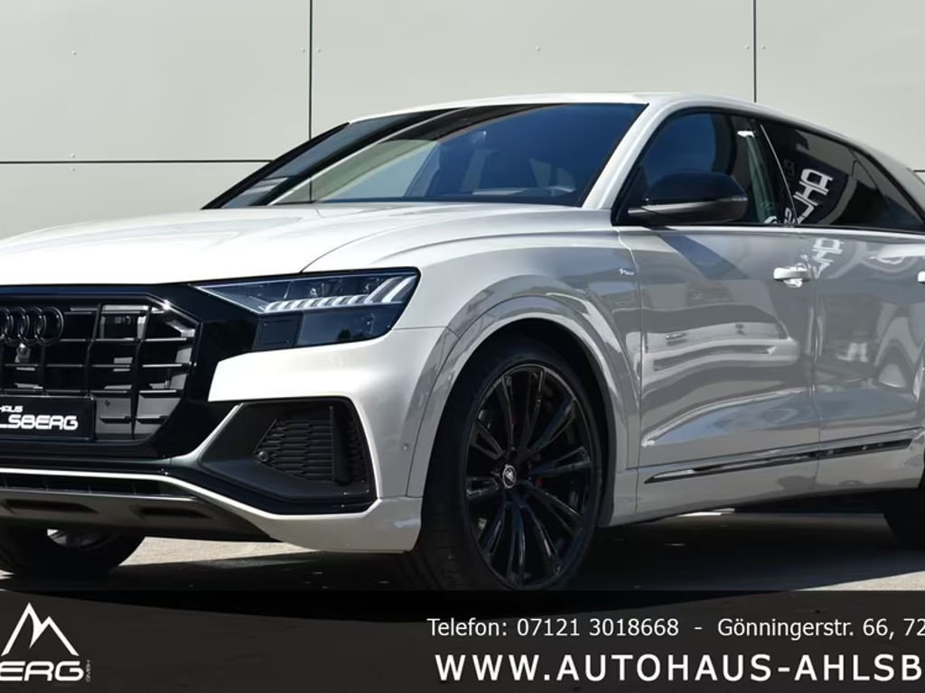 Audi Q8 S-Line
