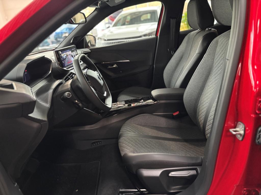 Peugeot e-2008
