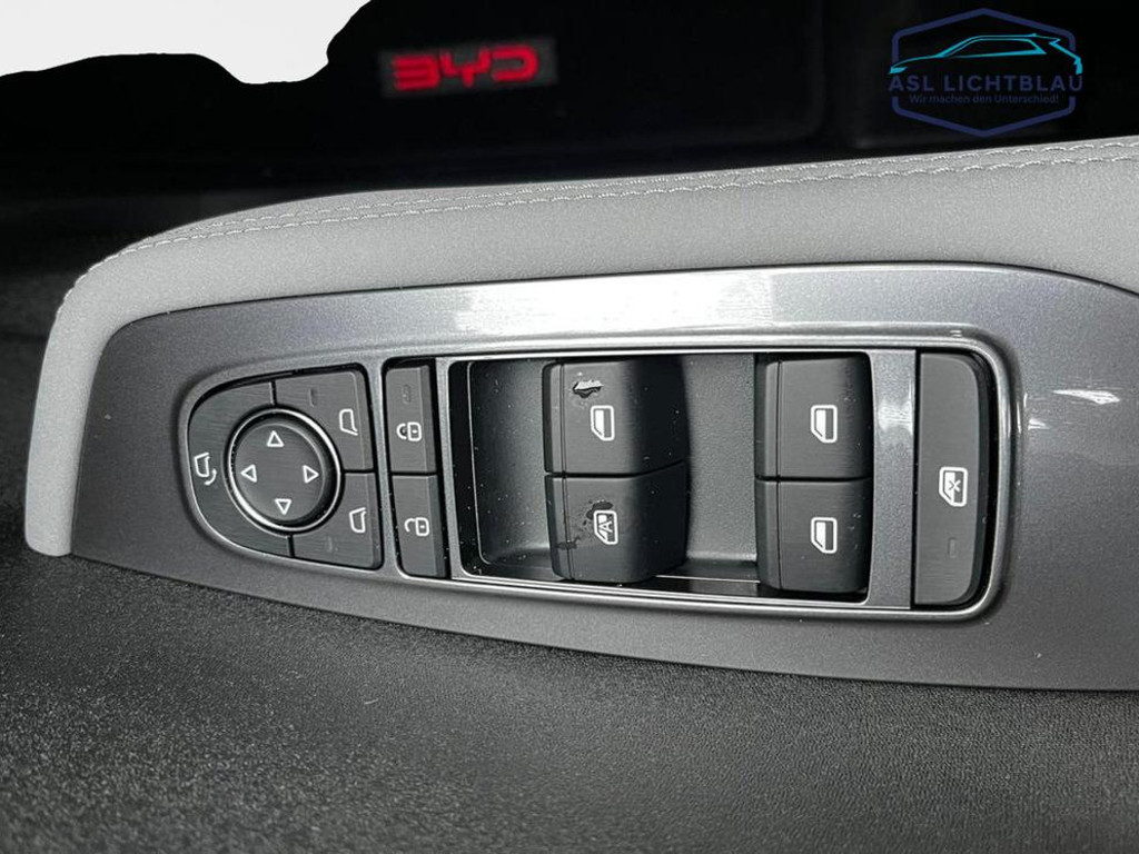 BYD Dolphin Surf