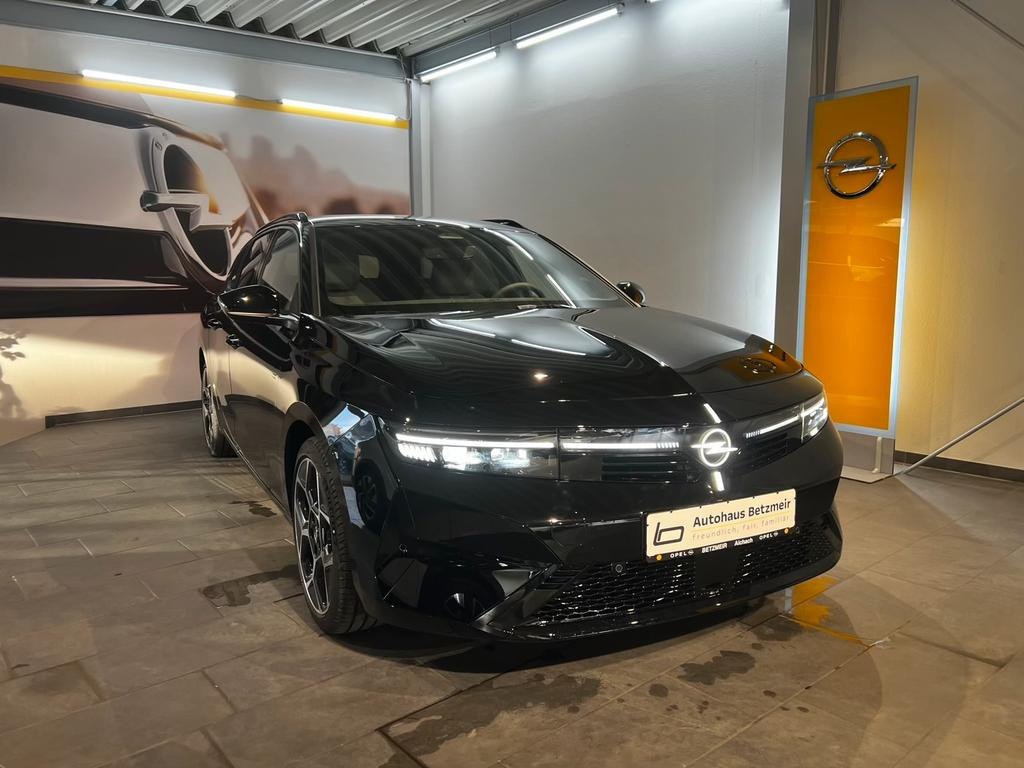 Opel Astra Sports Tourer Ultimate