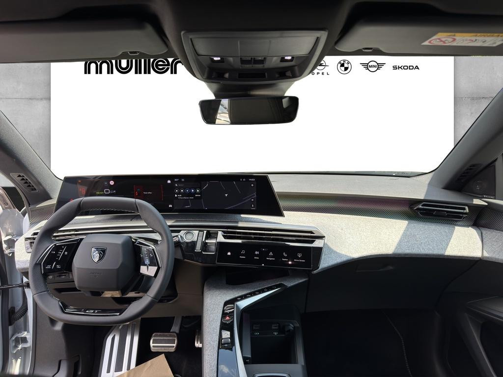 Peugeot E-3008